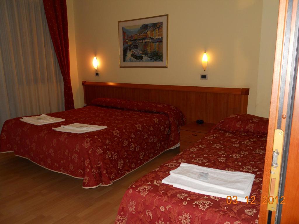 Hotel Val Di Sangro Perano الغرفة الصورة